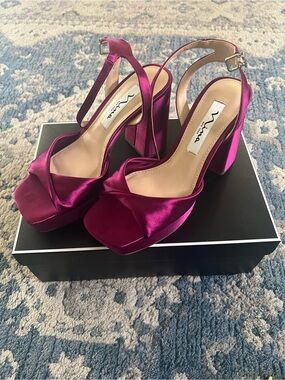 Nina Shoes Magenta Satin Platform Sandals